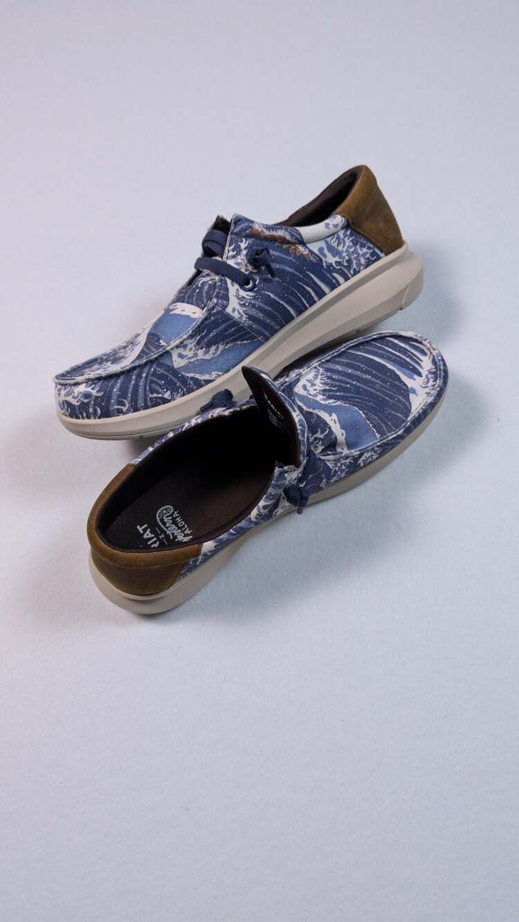 Ariat Hilo x Western Aloha Alenuihaha Slip On Shoes Men 9.5 NWOT Wave Print - Picture 12 of 12